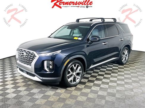 Used 2021 Hyundai Palisade SEL w/ Convenience Package image 3