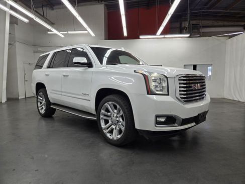 Used 2019 GMC Yukon SLT w/ Premium Edition RWD image 4