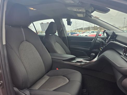 Used 2024 Toyota Camry LE image 7