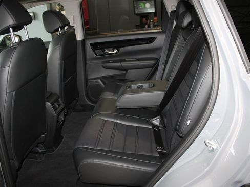 Used 2024 Honda CR-V EX-L image 17