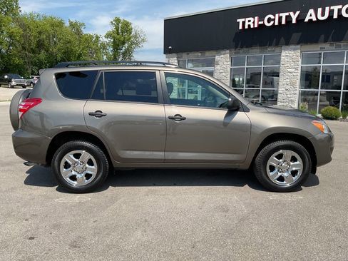Used 2012 Toyota RAV4 4WD w/ Value Pkg image 9