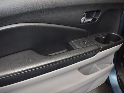 Used 2018 Honda Pilot Touring image 17