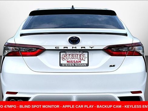 Used 2023 Toyota Camry SE w/ Convenience Package FWD image 5