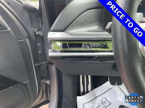 Used 2024 BMW 740i image 12