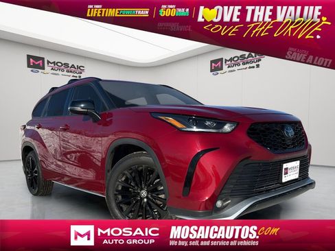 Used 2023 Toyota Highlander XSE image 1