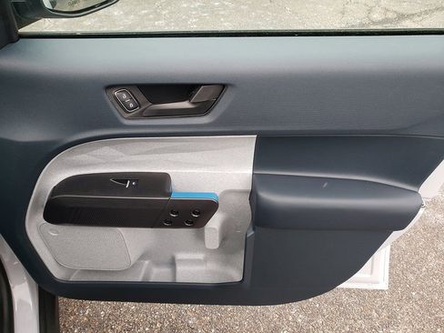 New 2025 Ford Maverick XLT w/ XLT Luxury Package image 21