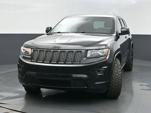 Used 2015 Jeep Grand Cherokee Altitude image 3