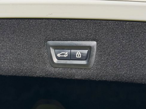 Used 2016 BMW 740i RWD image 12