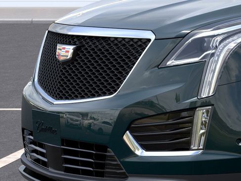 New 2026 Cadillac XT5 Sportv w/ LPO, Floor Liner Package AWD/4WD image 13