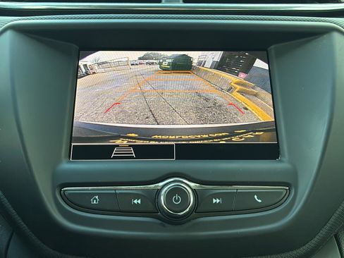 Used 2023 Chevrolet TrailBlazer LT FWD image 21