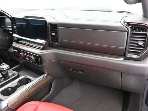 Used 2022 Chevrolet Silverado 1500 LT Trail Boss w/ Protection Package AWD/4WD image 34