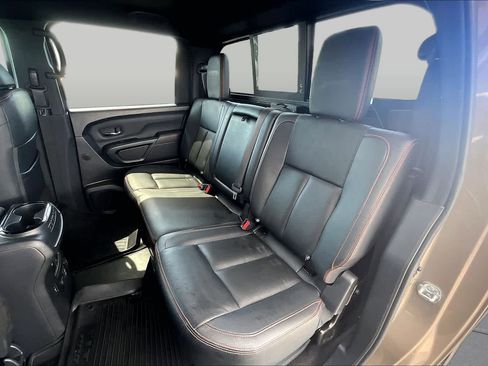Used 2023 Nissan Titan PRO-4X w/ Pro-4x Convenience Package AWD/4WD image 19
