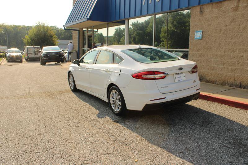 Used 2020 Ford Fusion SE FWD image 4