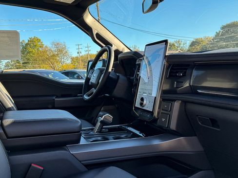 New 2025 Ford F150 Lightning Lariat image 13