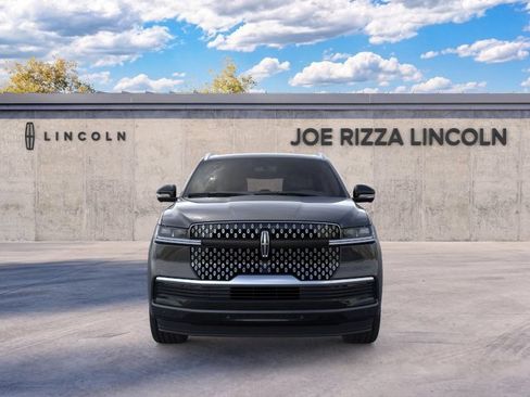 New 2025 Lincoln Navigator L Reserve AWD/4WD image 6