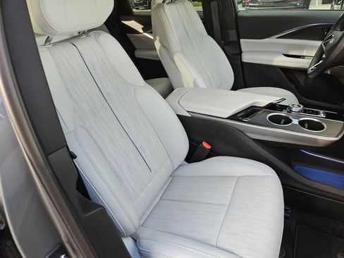 Certified 2024 Cadillac Lyriq Luxury image 28