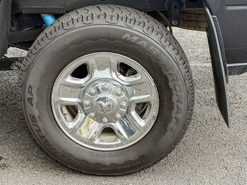 Used 2020 RAM 2500 Big Horn AWD/4WD image 10