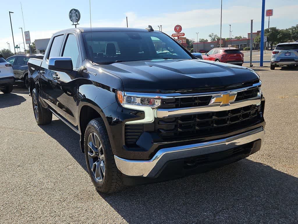 Used 2023 Chevrolet Silverado 1500 LT AWD/4WD image 2