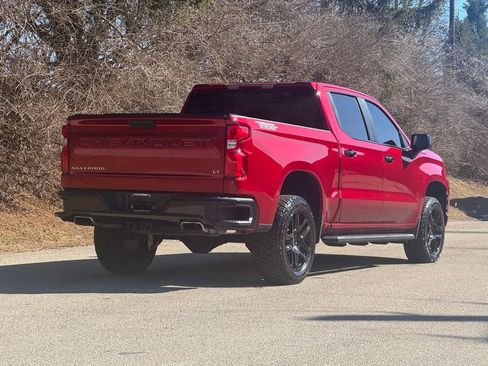 Used 2021 Chevrolet Silverado 1500 LT Trail Boss w/ Bed Protection Package AWD/4WD image 4