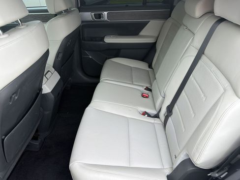 Certified 2024 Hyundai Santa Fe Limited FWD image 25