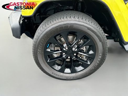 Used 2023 Jeep Wrangler Unlimited Sahara w/ Cold Weather Group image 38