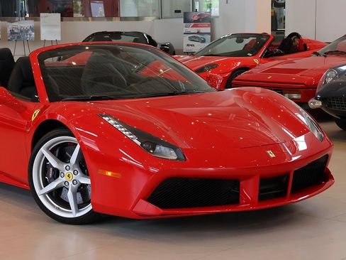 Certified 2018 Ferrari 488 Spider RWD image 8