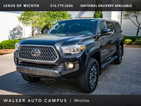 Used 2019 Toyota Tacoma TRD Off-Road AWD/4WD image 1