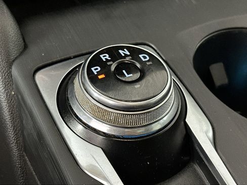 Used 2021 Ford Escape Titanium image 24