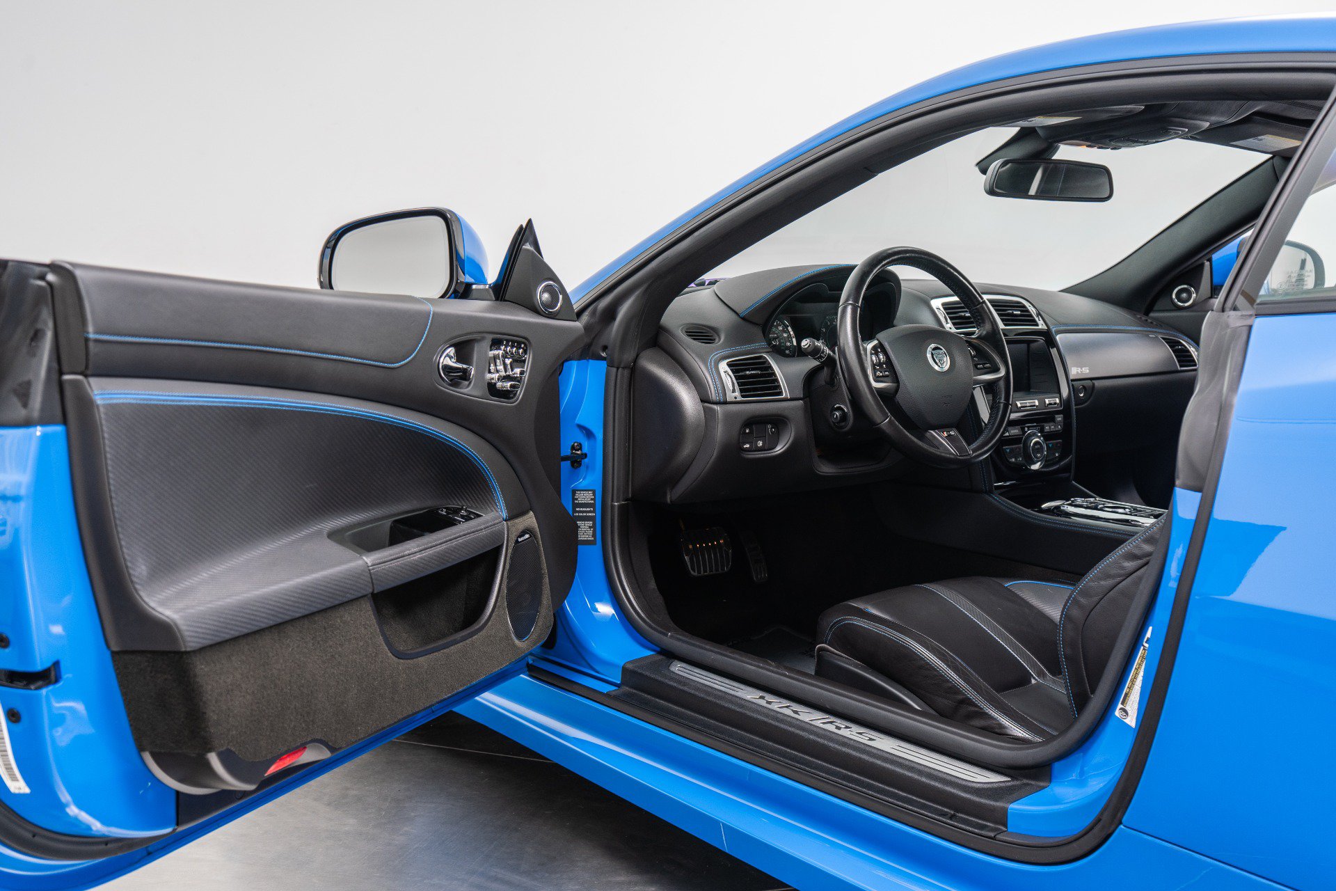 Used 2012 Jaguar XKR R-S RWD image 22