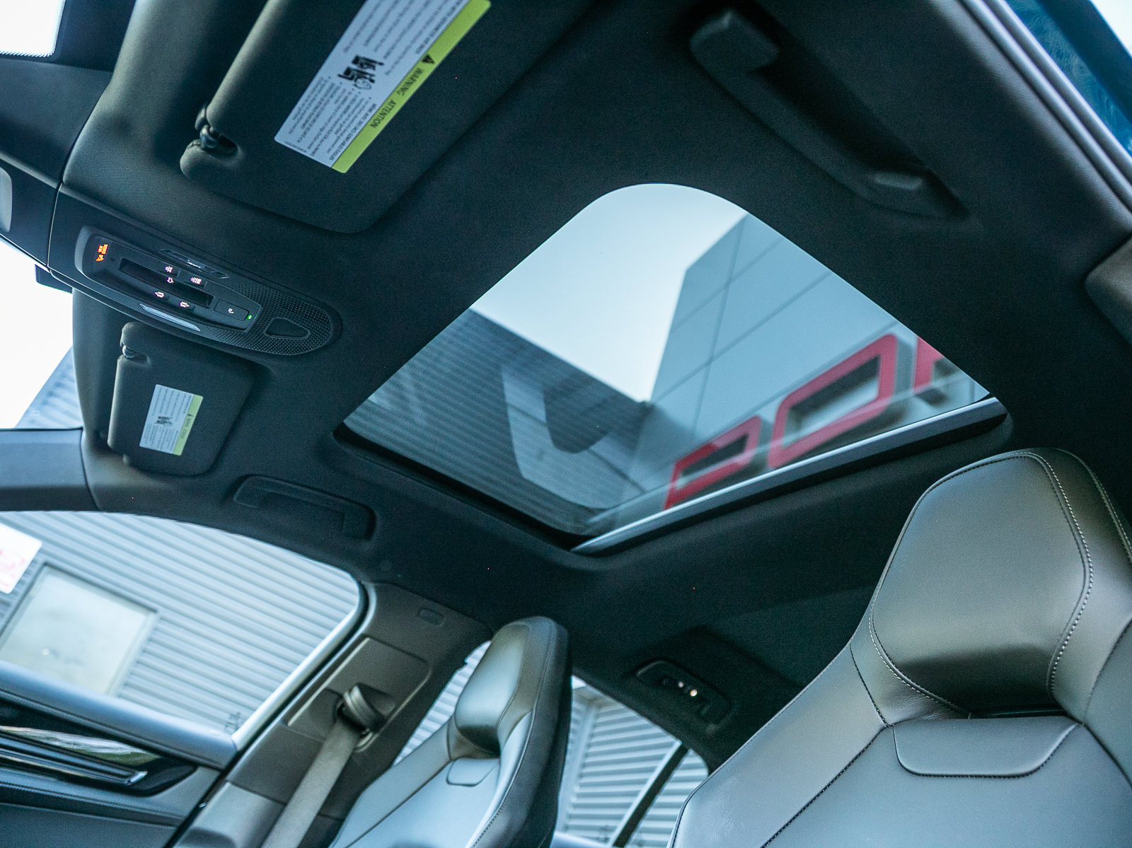 Certified 2026 Porsche Panamera image 16