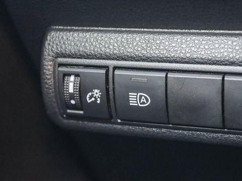 Used 2020 Toyota Corolla SE image 47