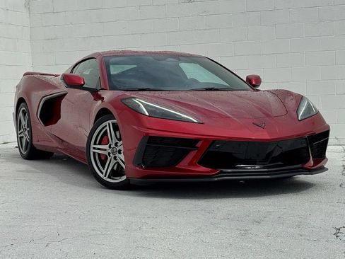 Used 2024 Chevrolet Corvette Stingray Preferred Cpe w/ Z51 Performance Package RWD image 2
