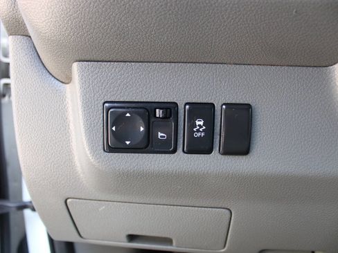 Used 2020 Nissan NV 2500 SV RWD image 32