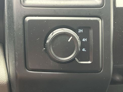 Used 2020 Ford F150 XL w/ Equipment Group 101A Mid AWD/4WD image 14