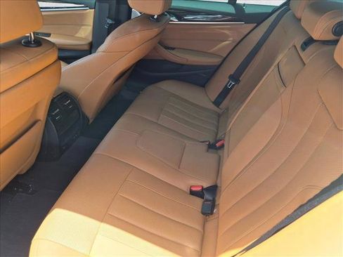 Used 2023 BMW 530i w/ Convenience Package RWD image 17