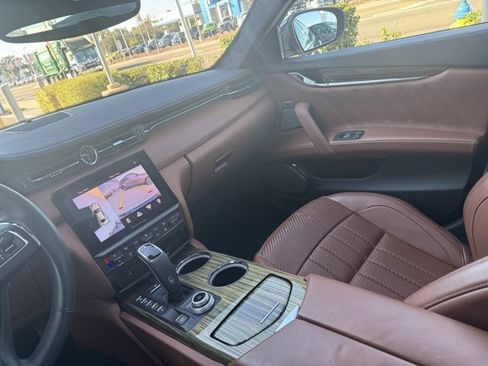 Used 2021 Maserati Quattroporte S GranLusso image 13