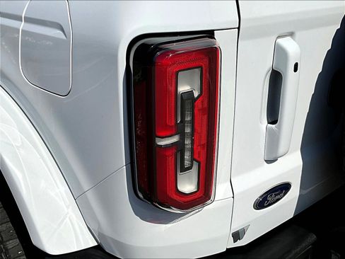 Used 2022 Ford Bronco Outer Banks AWD/4WD image 23