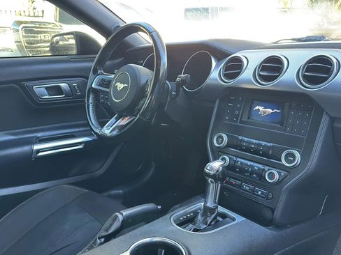 Used 2020 Ford Mustang GT image 11