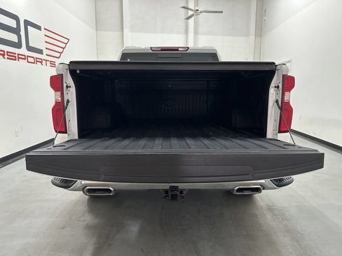 Used 2021 Chevrolet Silverado 1500 LTZ AWD/4WD image 16
