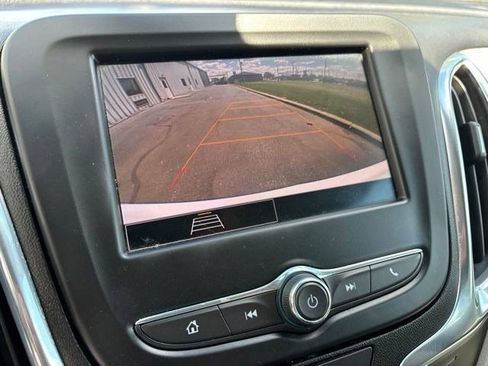 Used 2023 Chevrolet Equinox LS w/ LS Convenience Package AWD/4WD image 21
