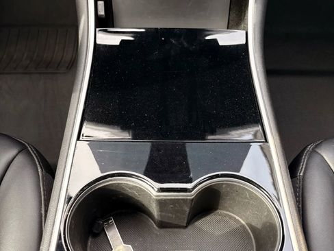 Used 2020 Tesla Model 3 Standard Range Plus image 27