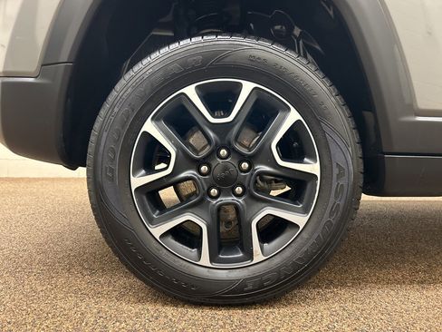 Used 2021 Jeep Compass Trailhawk w/ Convenience Group image 27