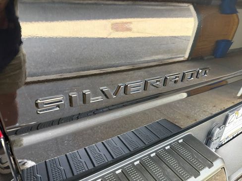 Used 2022 Chevrolet Silverado 1500 Custom w/ LPO, Blackout Package AWD/4WD image 20