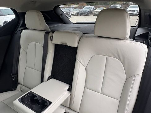 New 2026 Volvo XC40 B5 Ultra w/ Protection Package Premier image 24