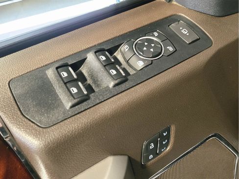 Used 2022 Ford F350 King Ranch w/ King Ranch Ultimate Package AWD/4WD image 11