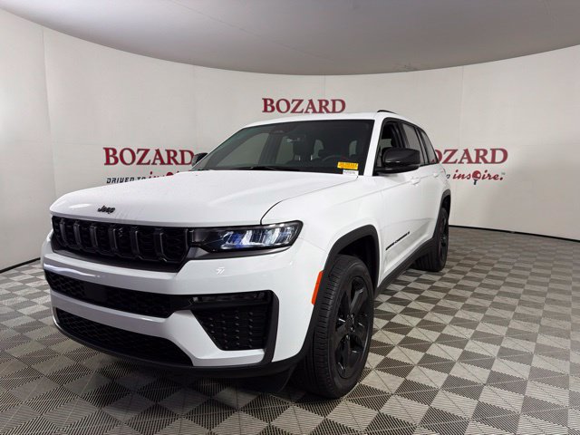 Used 2026 Jeep Grand Cherokee Limited w/ Limited Altitude Package AWD/4WD image 5