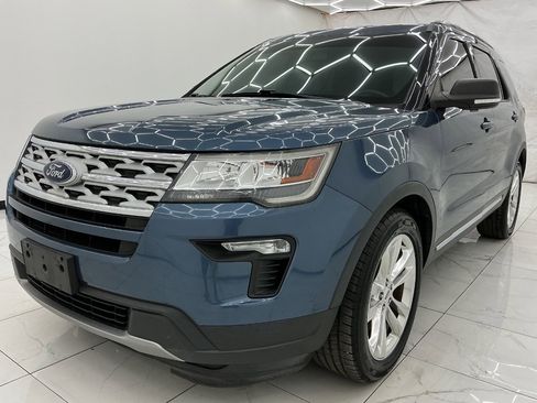 Used 2019 Ford Explorer XLT w/ Equipment Group 201A FWD image 1