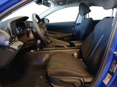 New 2026 Hyundai Elantra SE w/ Cargo Package FWD image 9