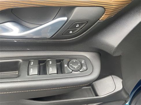 Used 2020 GMC Terrain SLE w/ LPO, Floor Liner Package image 19