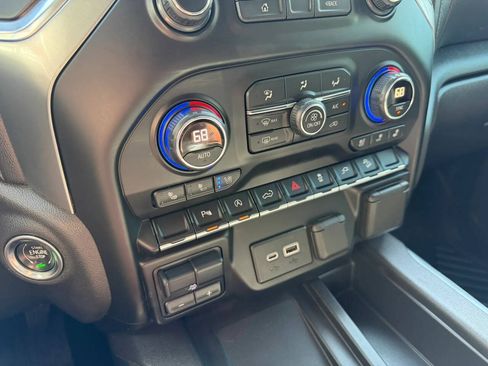 Used 2020 Chevrolet Silverado 1500 LTZ AWD/4WD image 14